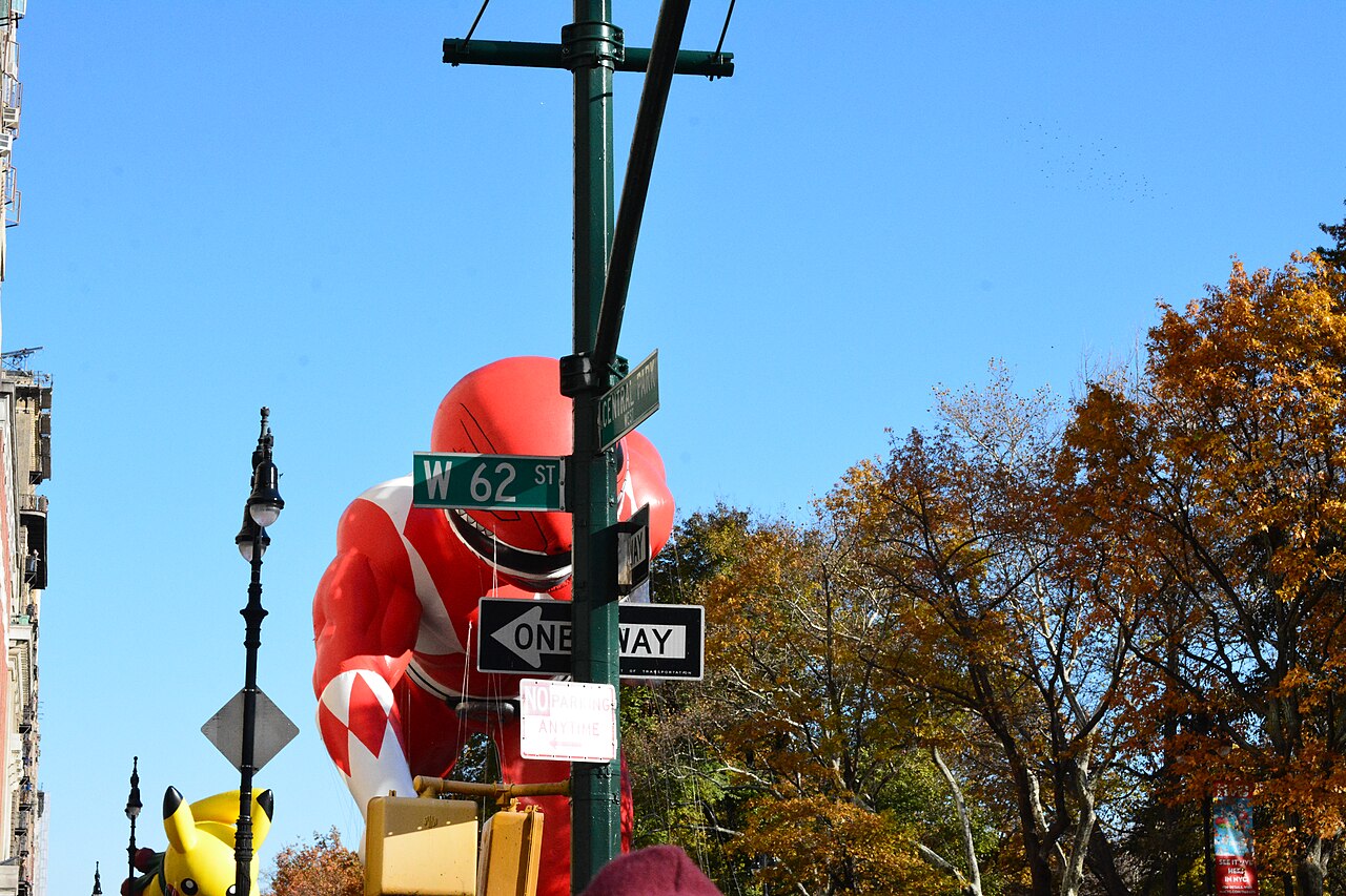 Macy's Thanksgiving Day Parade With Kids: Where to Stand