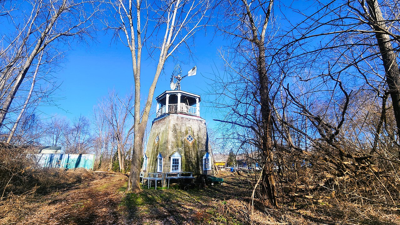 Douglaston Manor Windmill AlleyPond