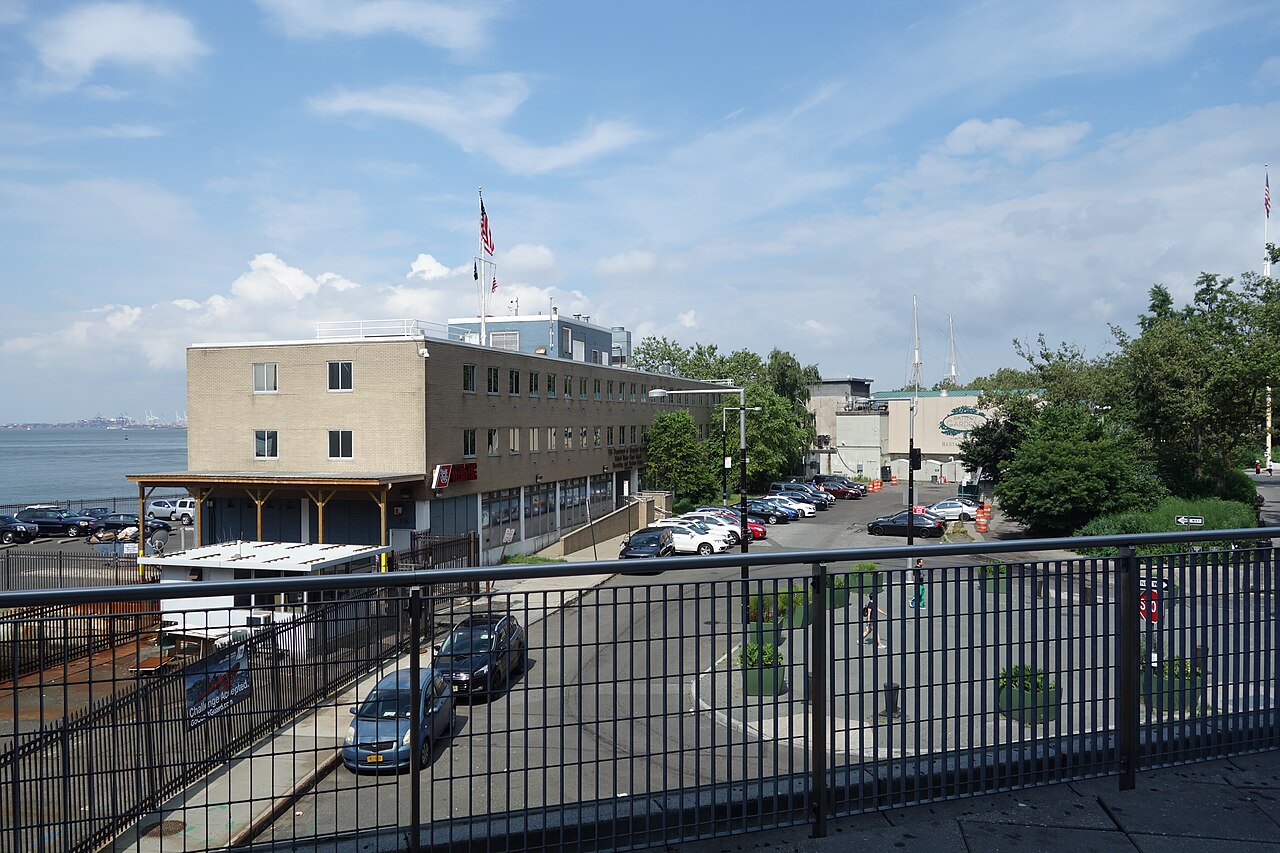 South Ferry td 08, Coast Guard Building (1 South Street)